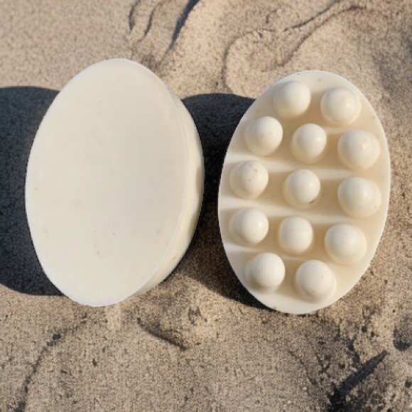 Hand Crafted Oatmeal Honey & Milk Massage Soap Bar - Picture 4 of 4